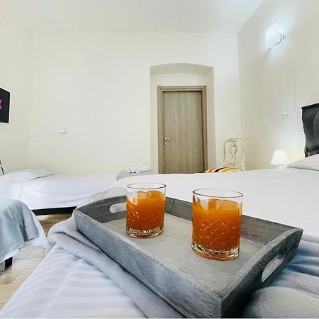 Porta Palazzo 15 Min - Suite Con Netflix & Wi-Fi Turyn Zewnętrze zdjęcie