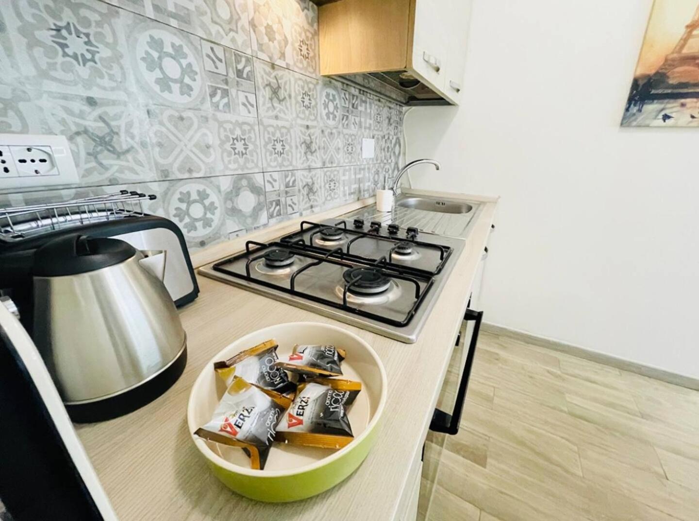 Porta Palazzo 15 Min - Suite Con Netflix & Wi-Fi Turyn Zewnętrze zdjęcie